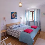 Kipo I Lunja מדולין