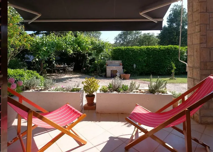 펜션 Kipo I Lunja *